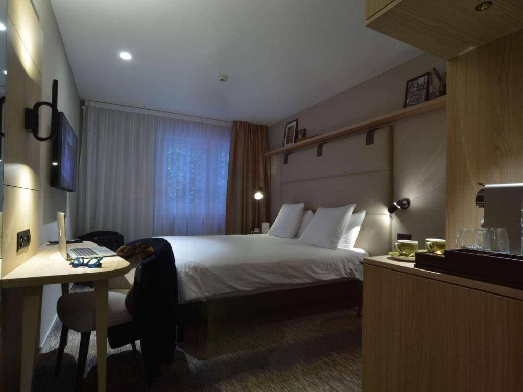 Hotel Aux Remparts 9
