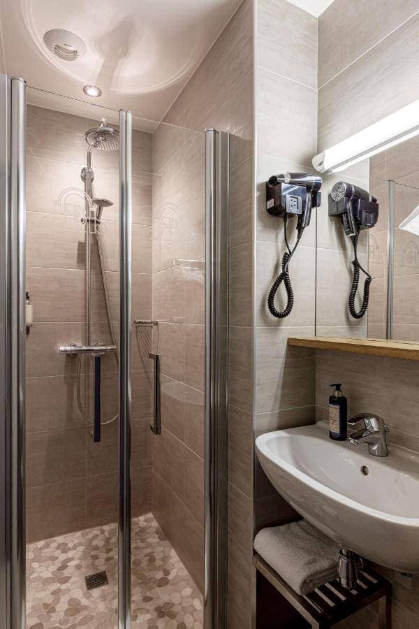 Best Western Grand Hotel De Bordeaux 18