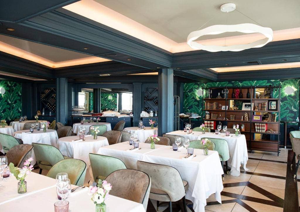 Grand Hôtel Les Flamants Roses Thalasso & Spa 11