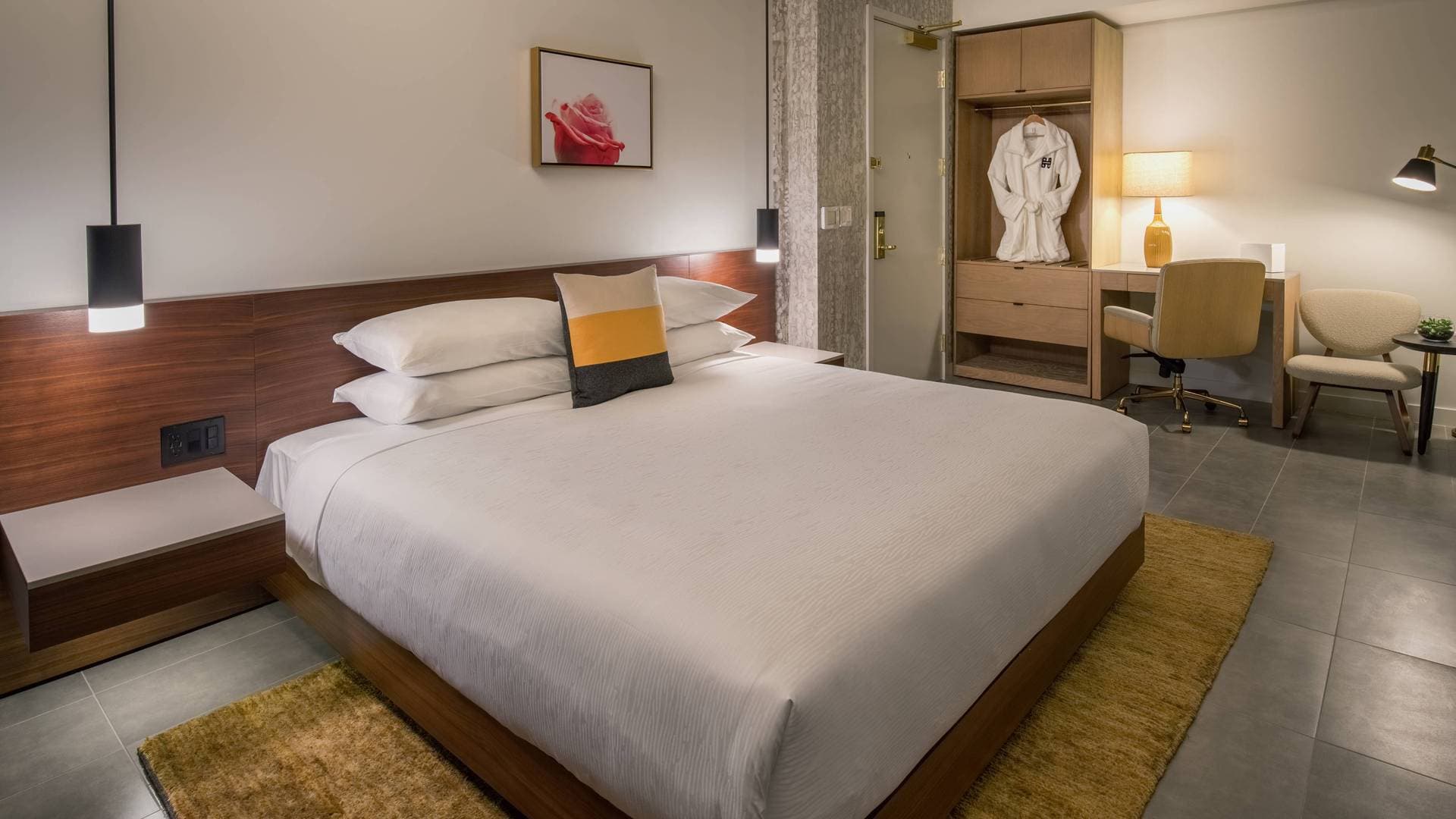 The Hi-Lo Hotel, Autograph Collection 22