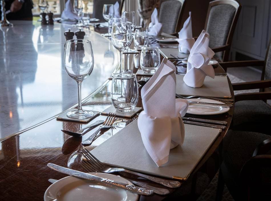 Down Hall Hotel 18