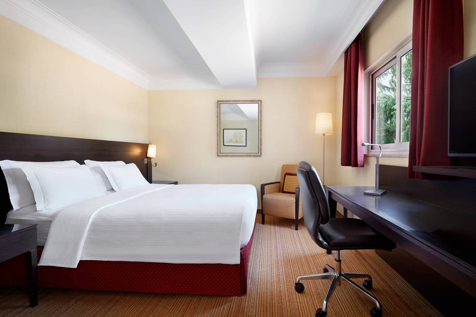 Courtyard by Marriott Rome Central Park 14