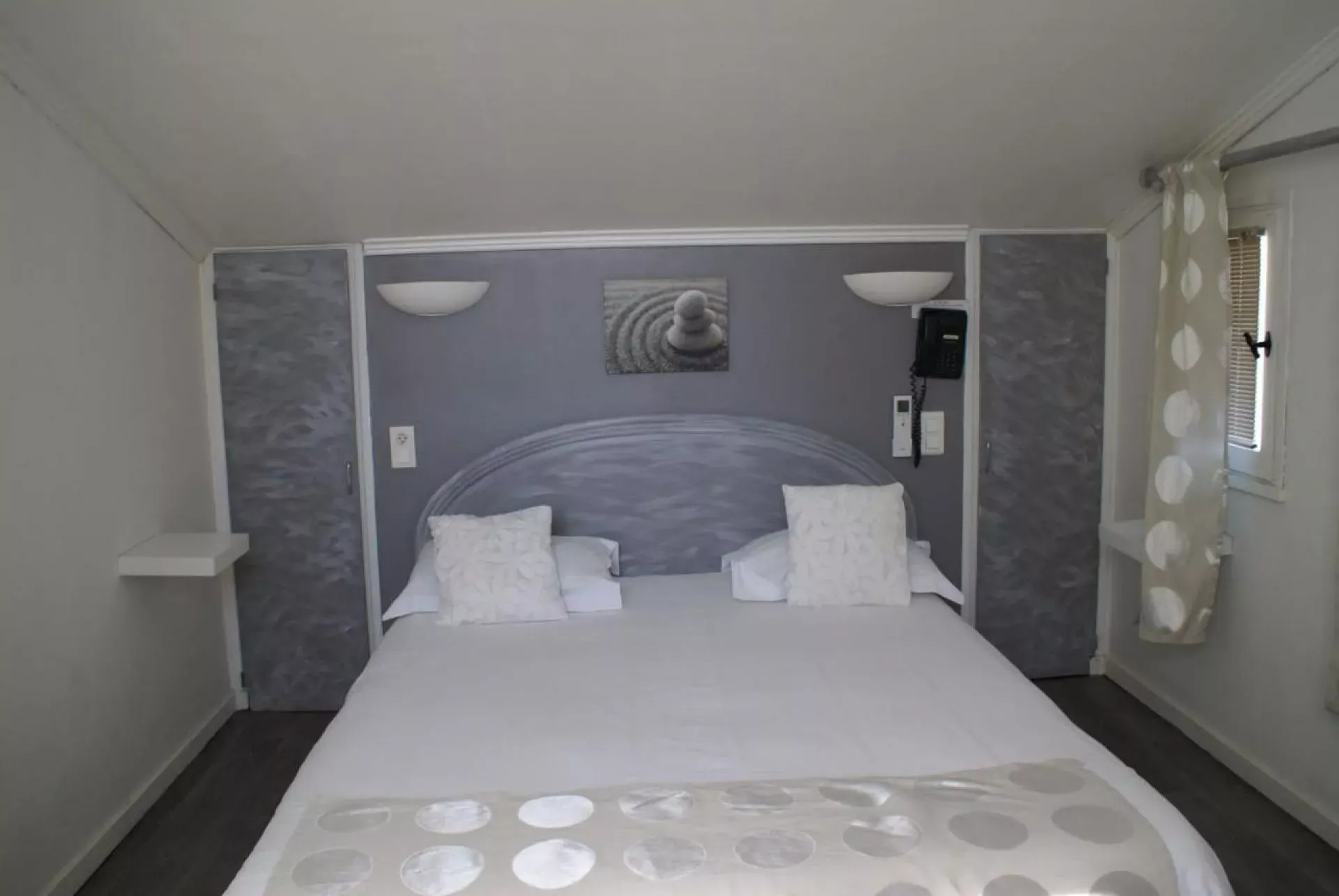 Hôtel Le Petit Manoir 20