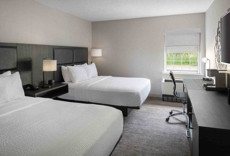 Holiday Inn Express St. Albans 31