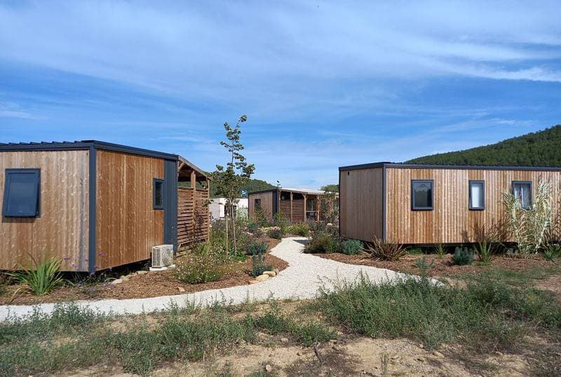 Flower Camping "L'Olivigne" 1