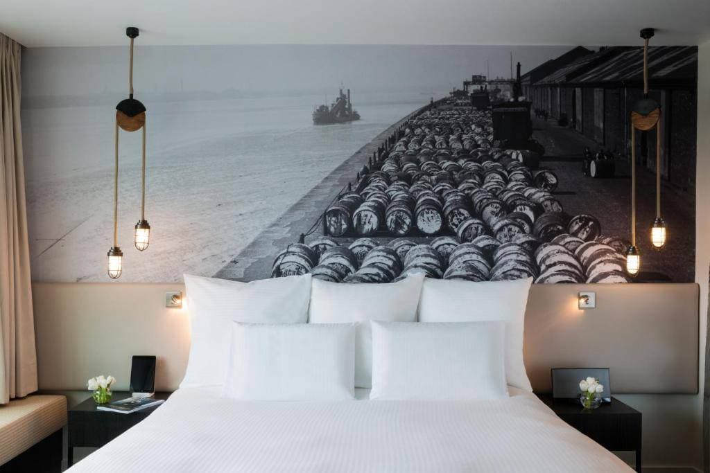 Pullman Liverpool 14