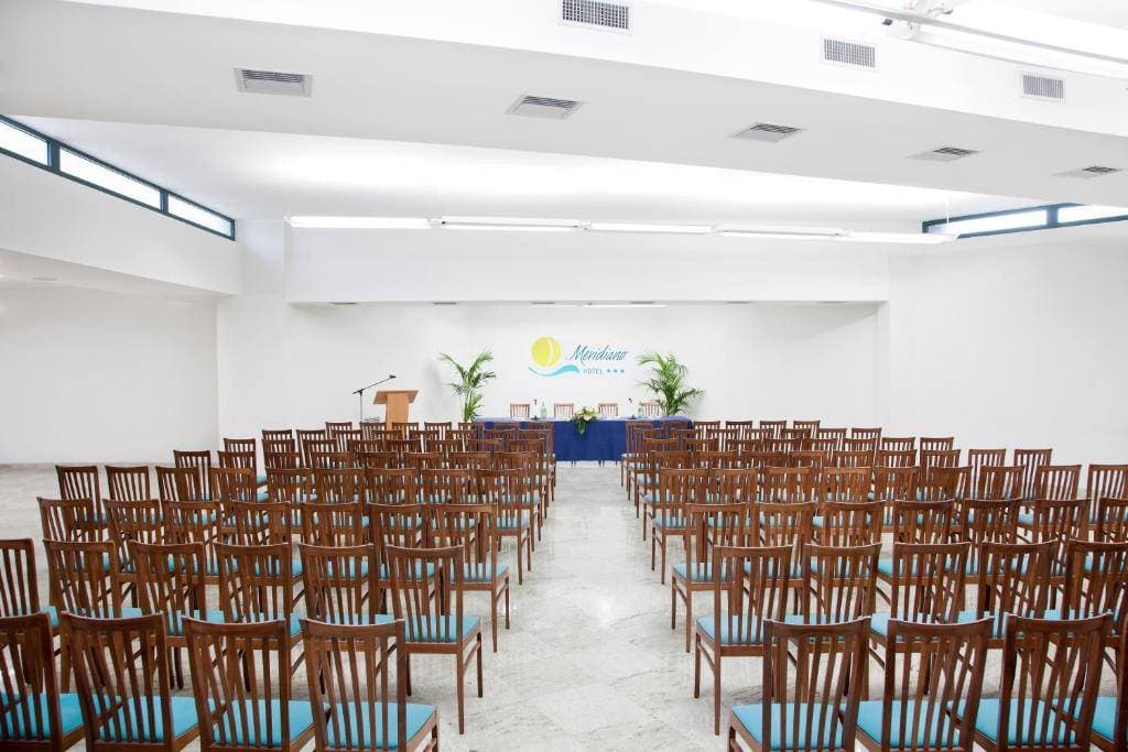 Hotel Meridiano 10