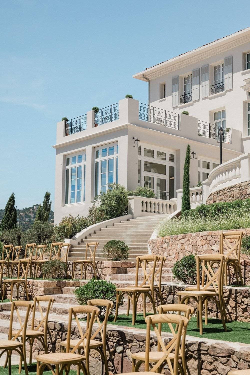Castel Bay 6