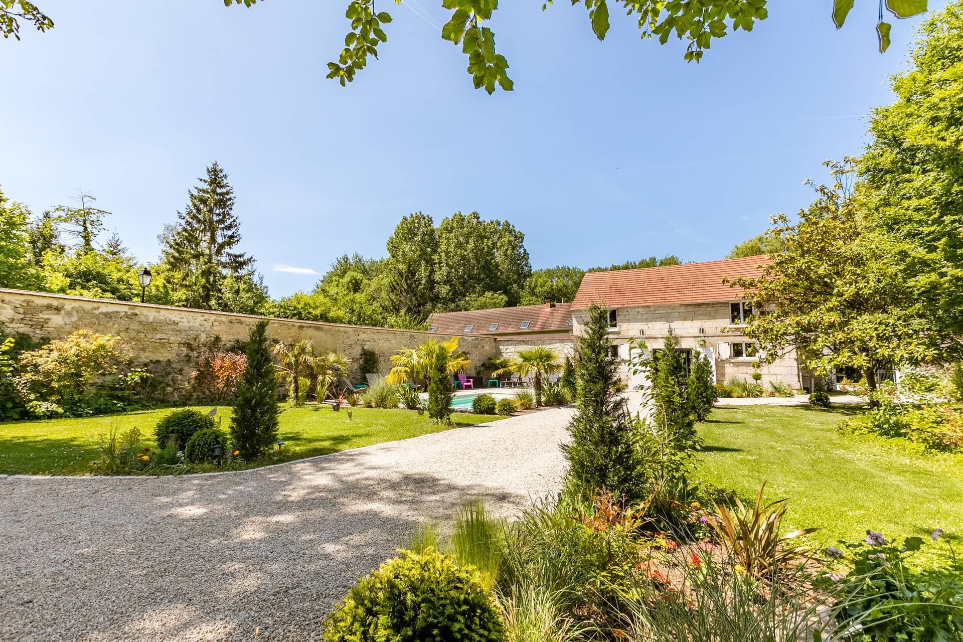 La Roche  2