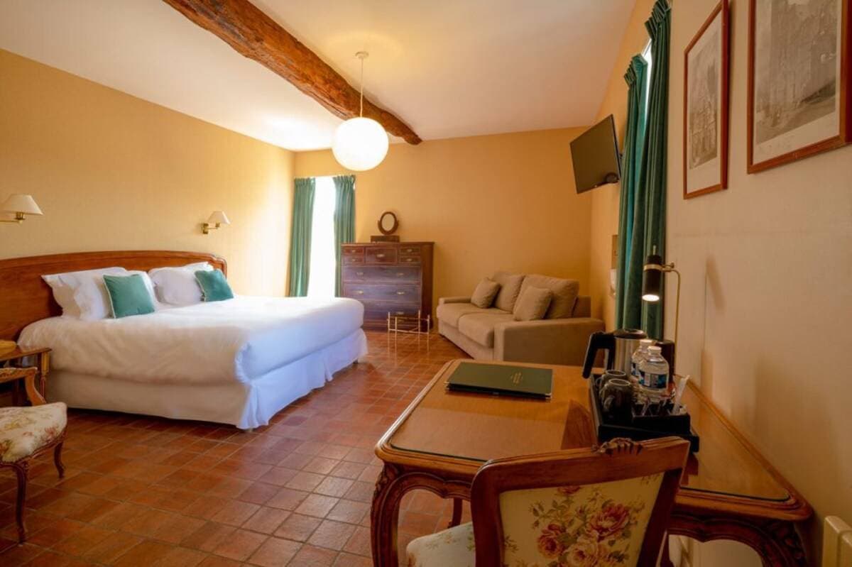 L'Hôtel de la Poste et du Lion d'Or 12