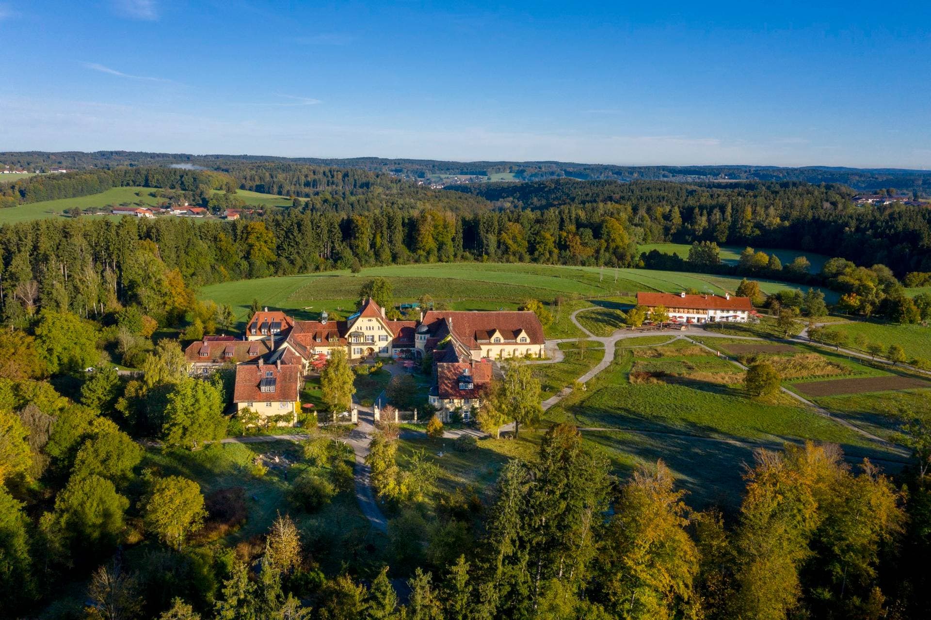 Gutshof & Eventlocation bei München | Hotel Gut Sonnenhausen 1
