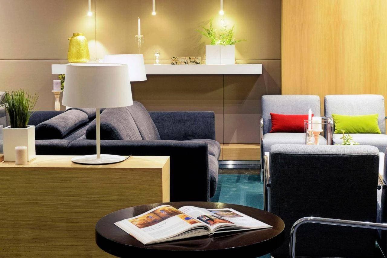 NH Collection Villa de Bilbao 11