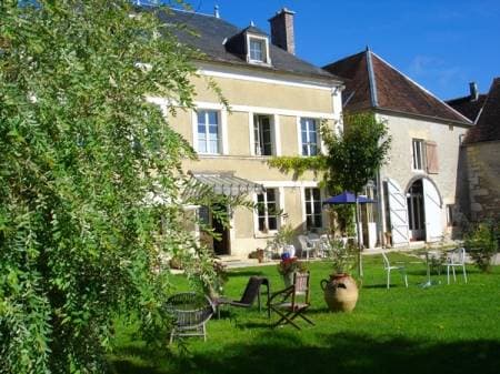 Les Champs Mélisey – Maison d'hôtes 1