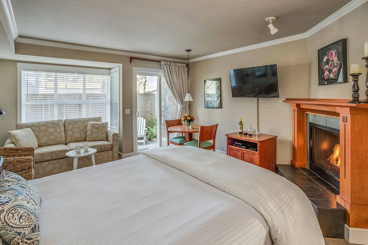 Cannon Beach Hotel Collection 8