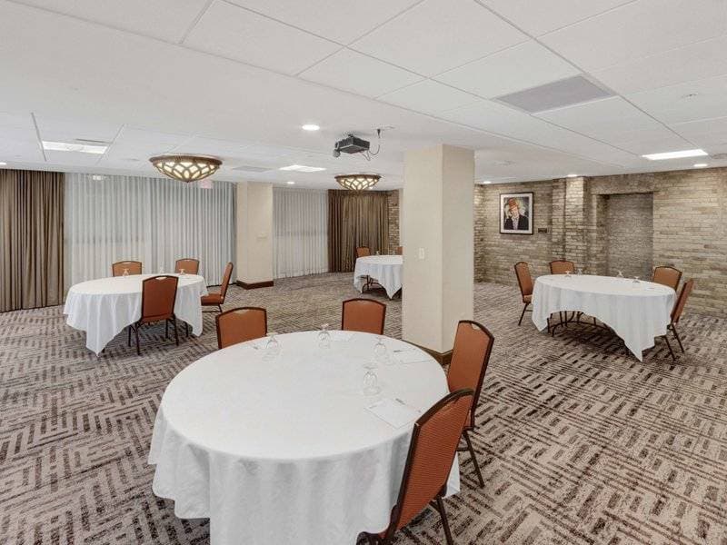Hilton Garden Inn Milwaukee Downtown 39