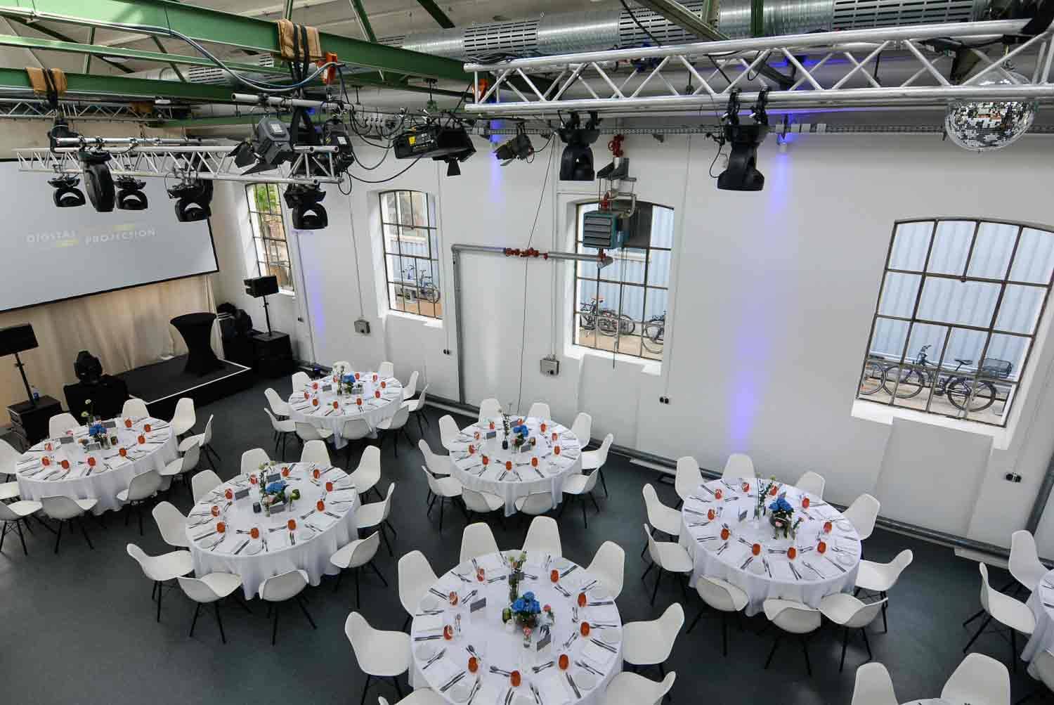HALLE 45 4