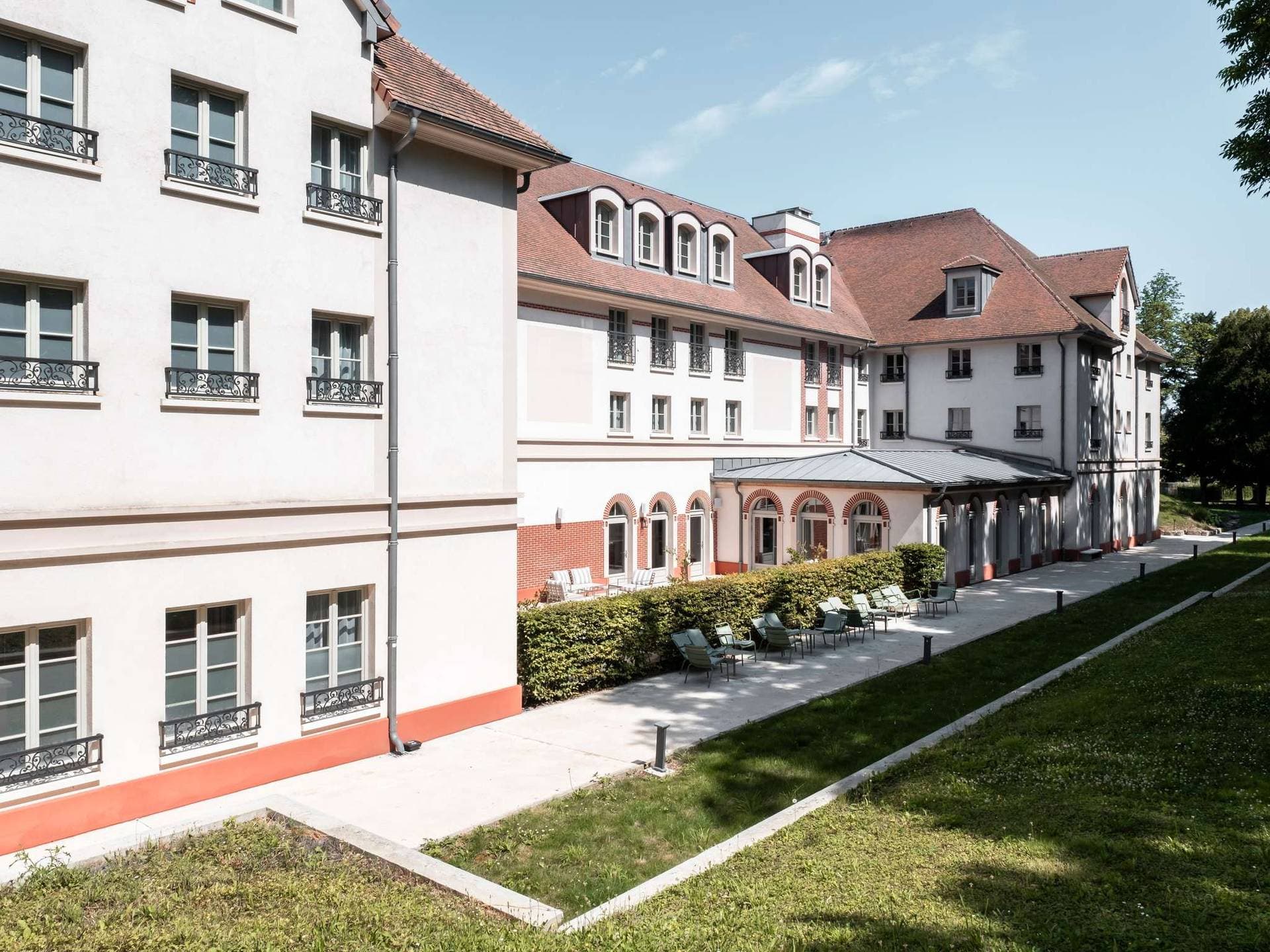 Mercure Maintenon 17