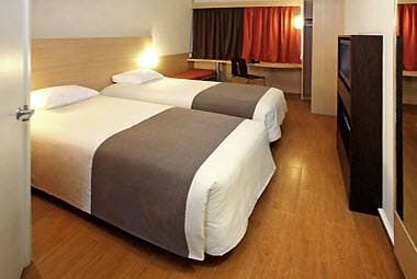 Ibis Lausanne Centre Hotel 12
