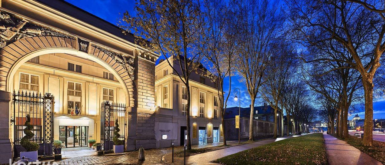 Le Louis Versailles Château MGallery Hotel Collection 4