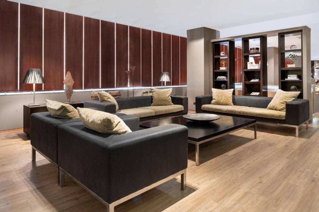 AC Hotel La Rioja 11