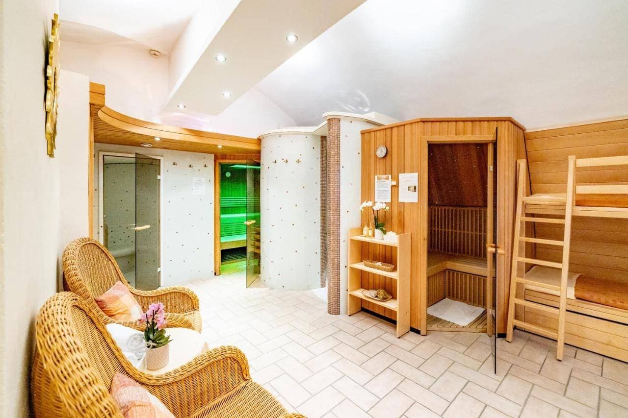 Hotel-Restaurant Minichmayr 9