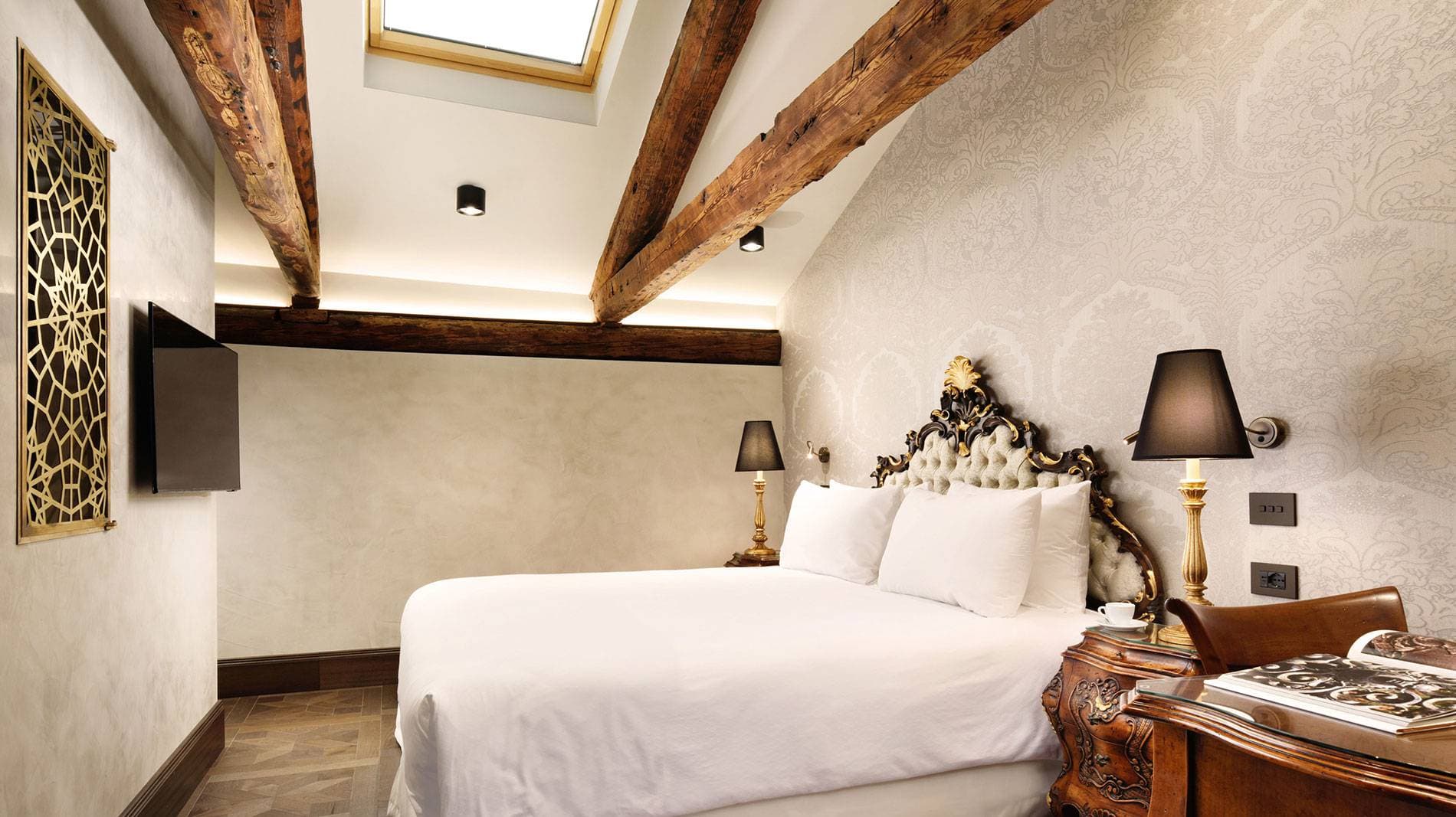Empress Theodora Apartments 12