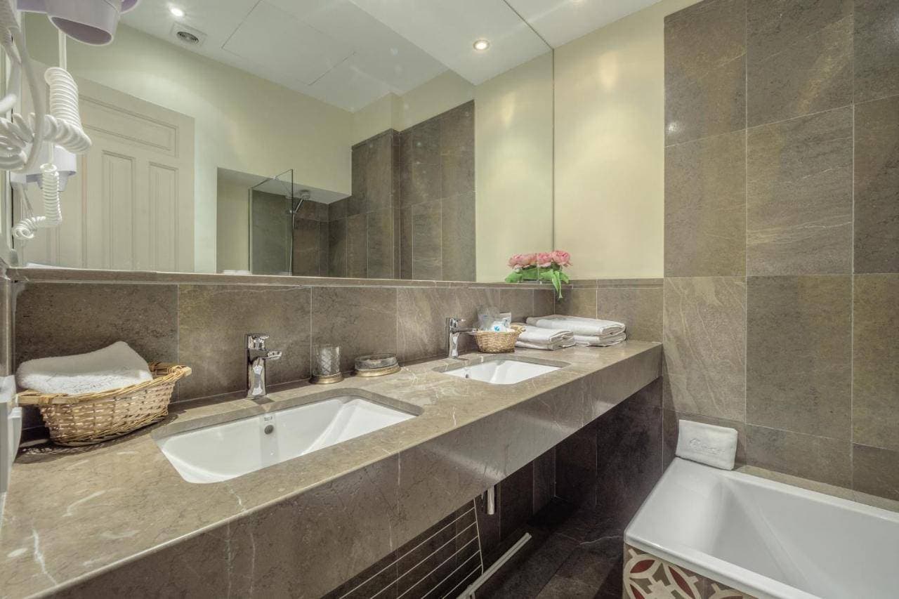 ApartaSuites Alberca 18