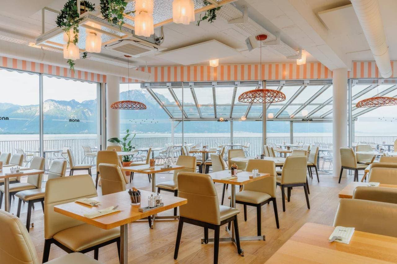 Mona Montreux 14