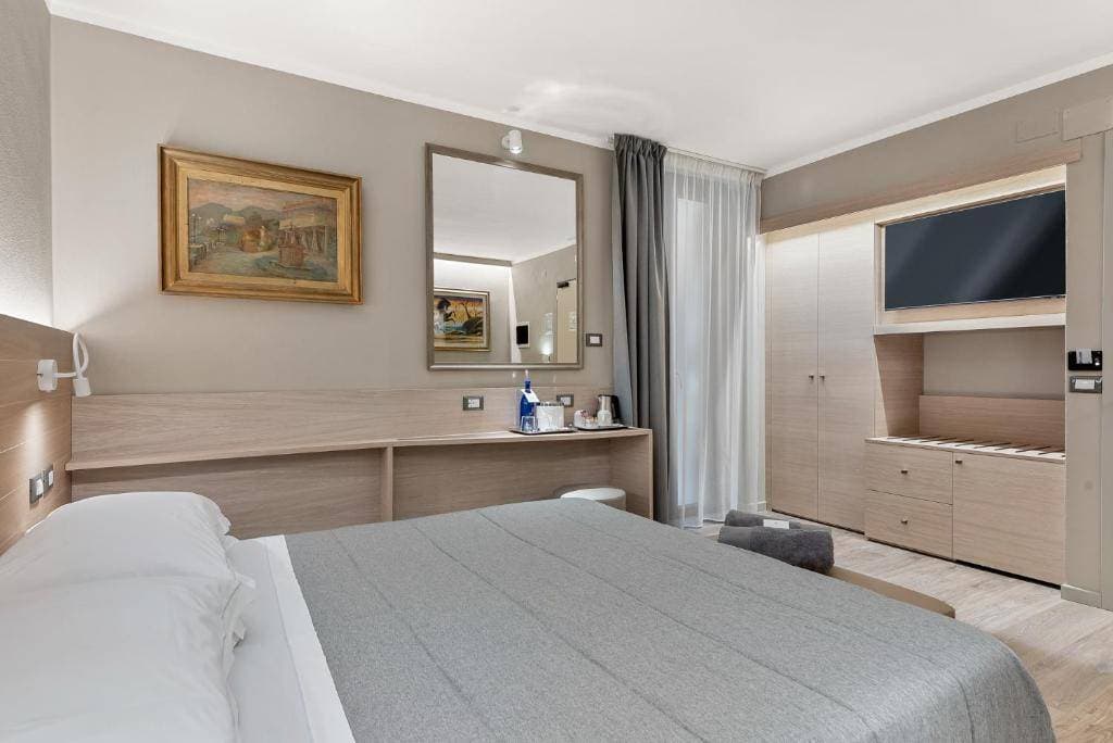 Hotel Porto Roca 43