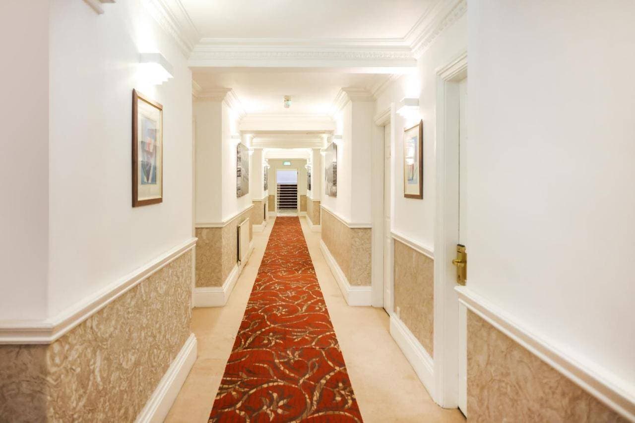 Tong Park Hotel 13