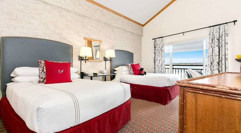 The Edgewater Hotel 23