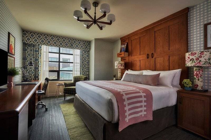 Graduate by Hilton Bloomington 1