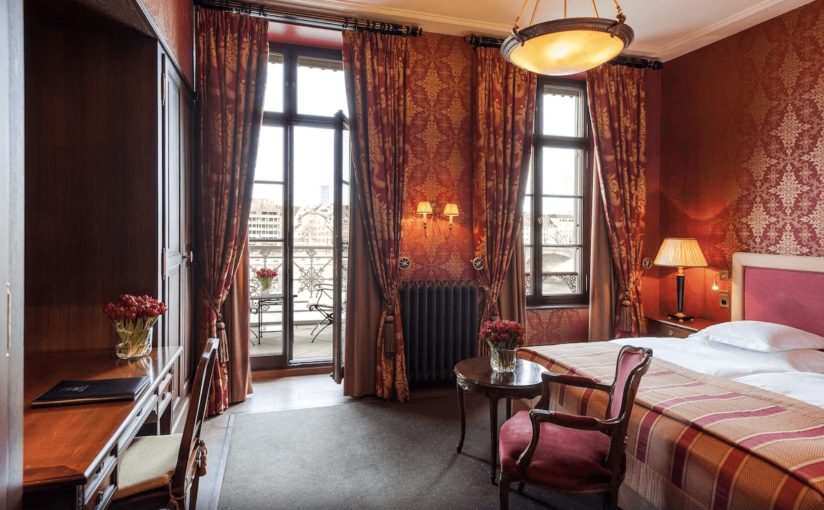 L'Hotel Les Trois Rois 16