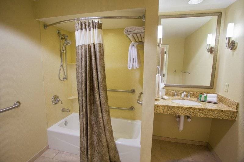 Hilton St. Louis Frontenac 44