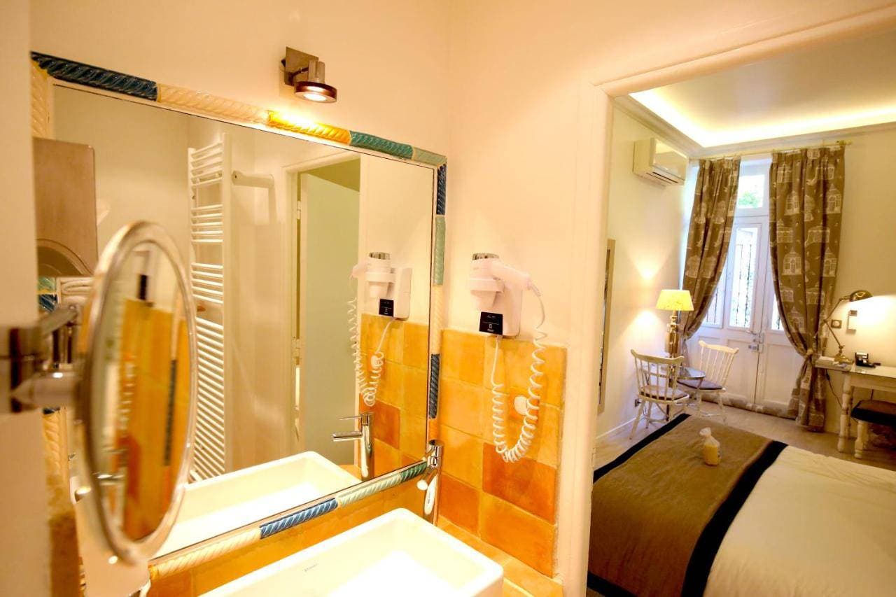 Hôtel Royal Bon Repos 26