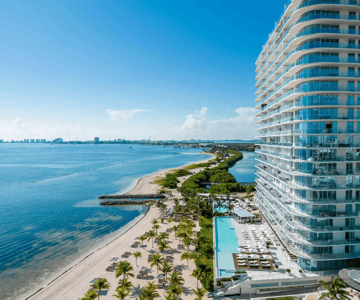SLS LUX Brickell 1