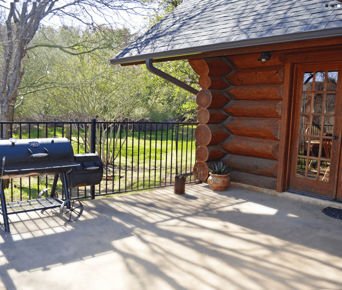 Log Country Cove 13
