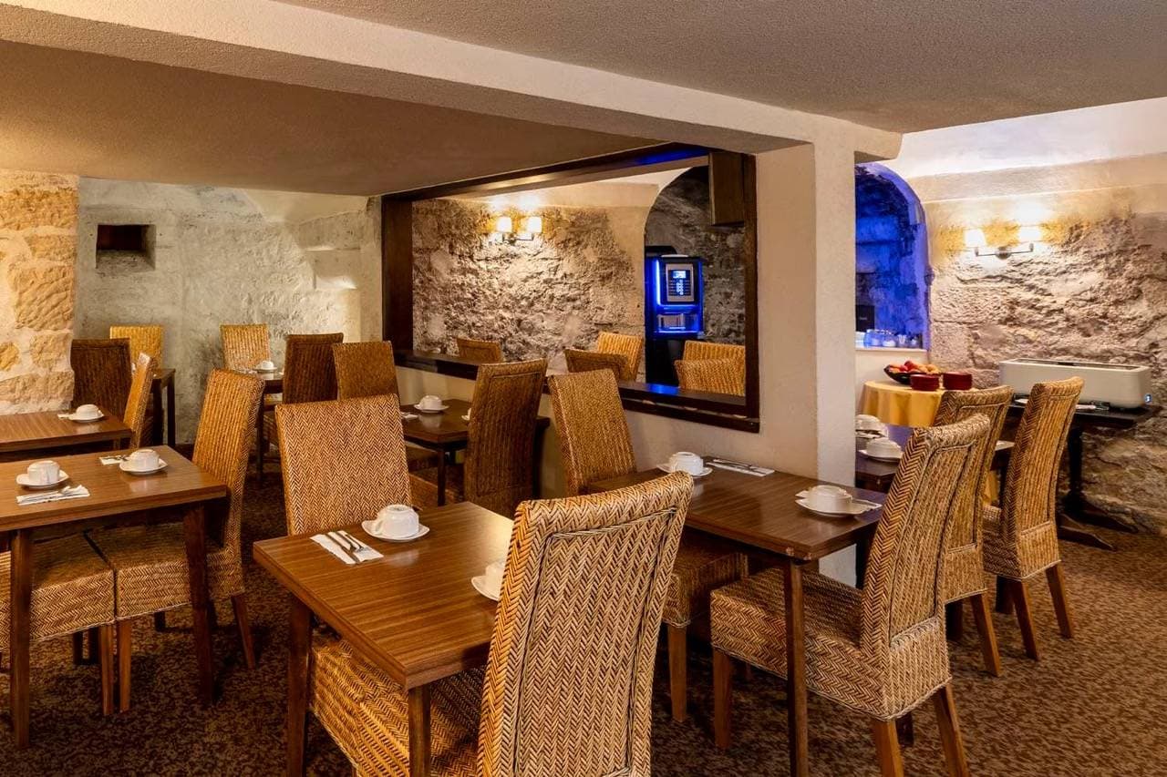 Best Western Hôtel de Diane 12
