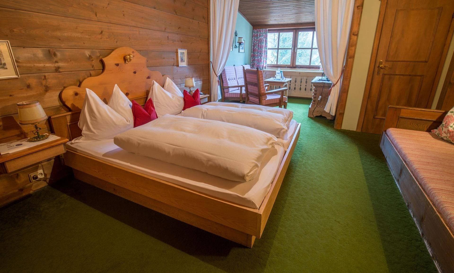 Romantikhotel Almtalhof 9