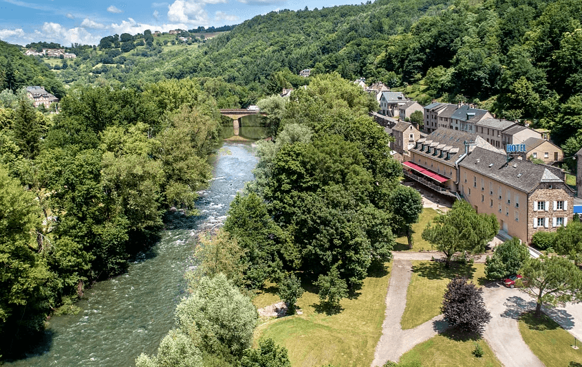 L'Hôtel les 2 rives 1