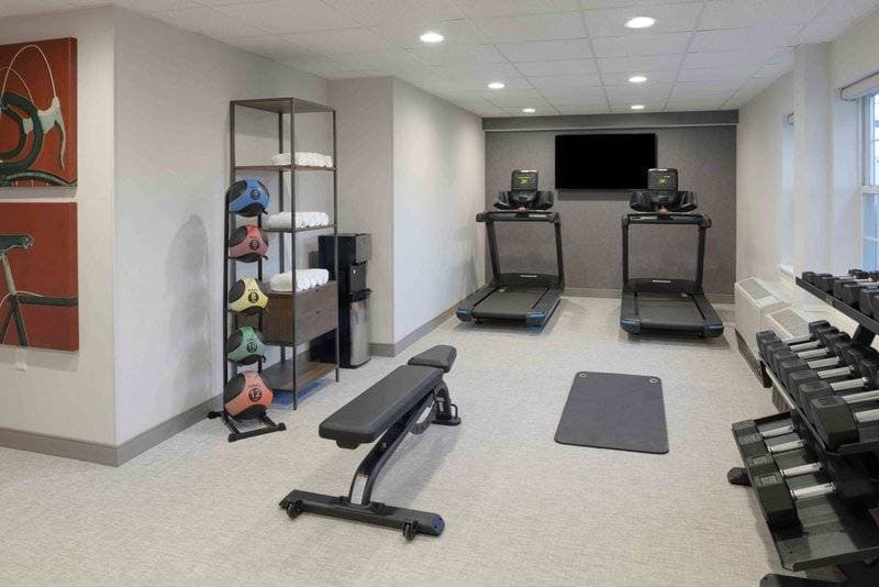 Holiday Inn Express St. Albans 40