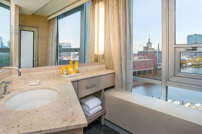 Royal Sonesta Boston 31