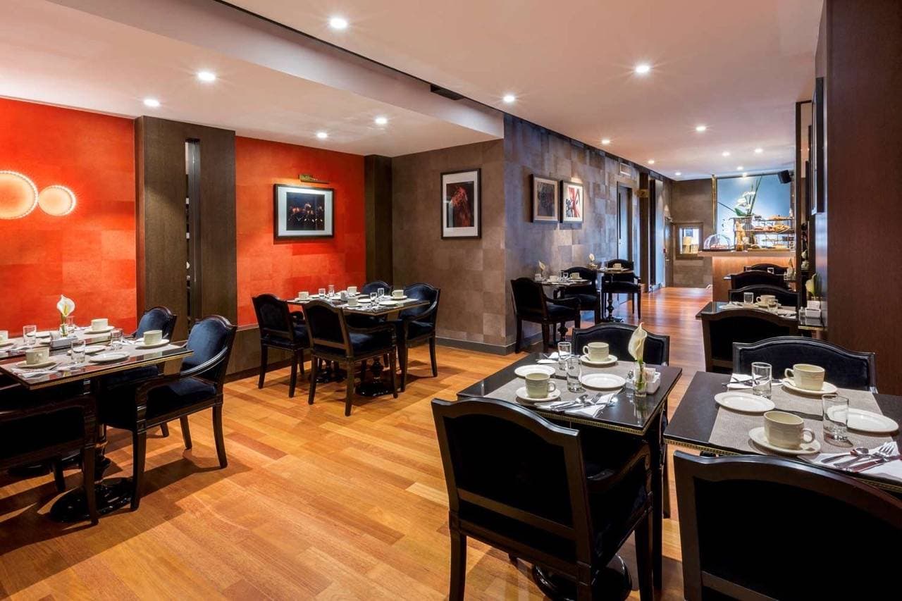 Best Western Premier Hotel de la Poste & Spa 11