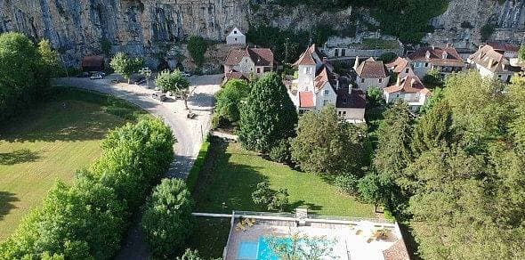 Logis Hôtel Domaine les Falaises 2