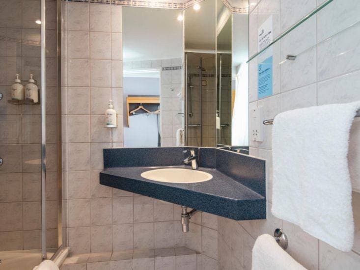 Holiday Inn Express Birmingham - Oldbury 9