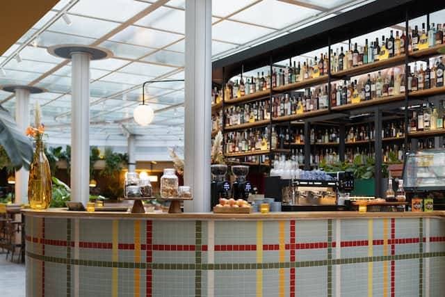 Motto by Hilton Rotterdam Blaak 7