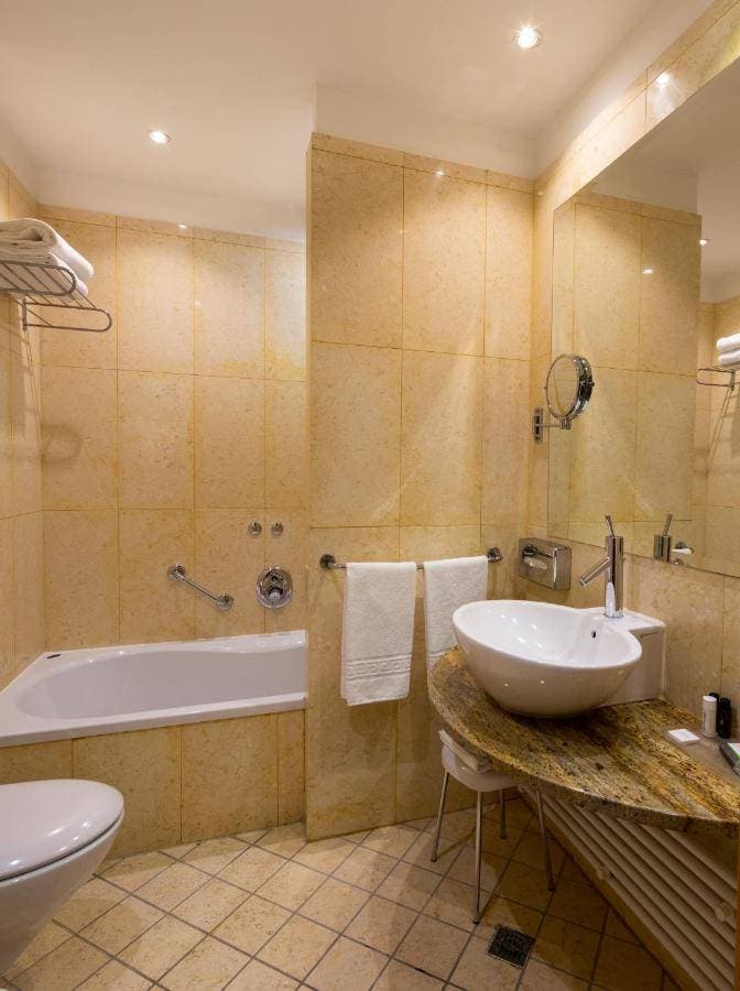 Crowne Plaza Padova by IHG 18