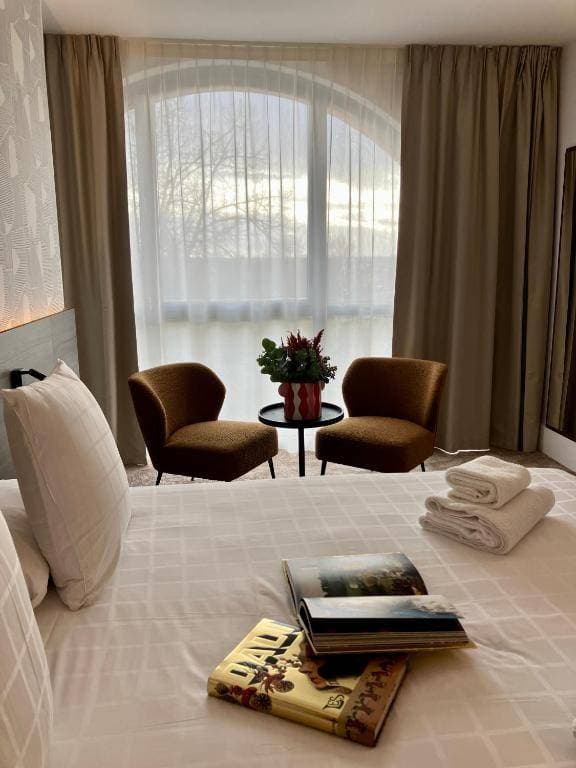 Dali Hotel  8
