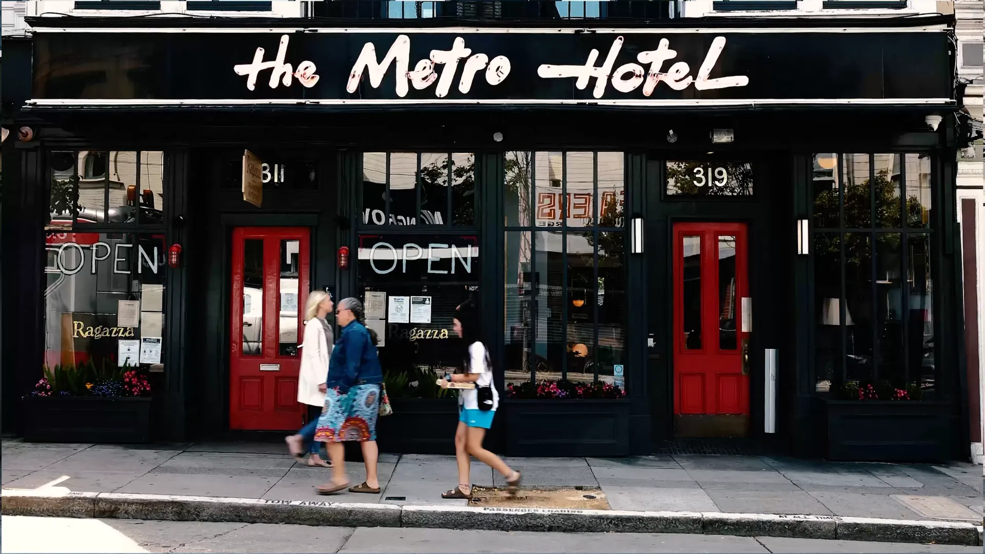The Metro Hotel 1
