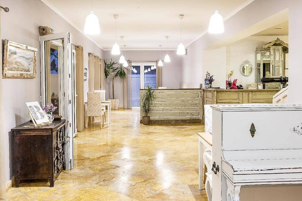 Hotel La Brena 5